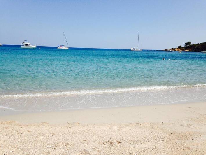 Location de vacances pour 6 personnes, avec piscine ainsi que vue et jardin dans Favone - 2