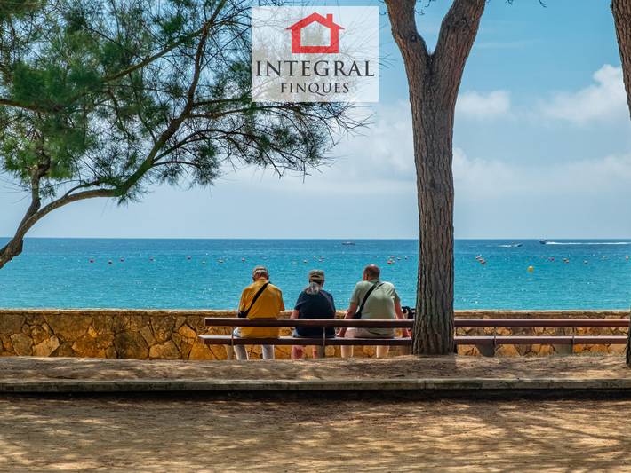 Location de vacances pour 6 personnes, avec jardin et terrasse, animaux acceptés dans San Juan De Palamos - 3