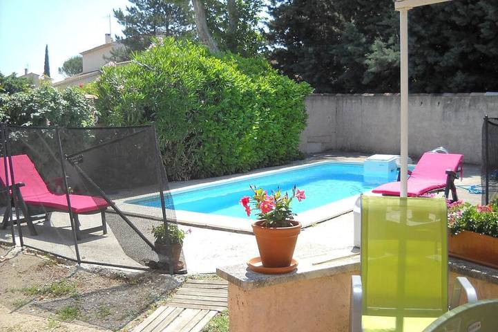 Location de vacances pour 4 personnes, avec jardin et terrasse à Maillane - 3