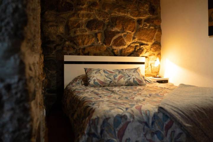 Location de vacances pour 8 personnes, avec terrasse et vue dans Castro Daire