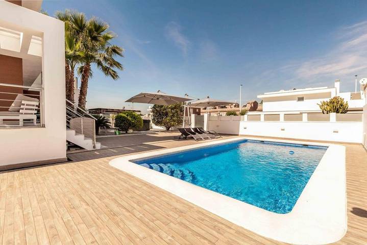 Casa rural para 16 personas, con vistas y piscina además de jardín y piscina para niños en Santa Pola - 4