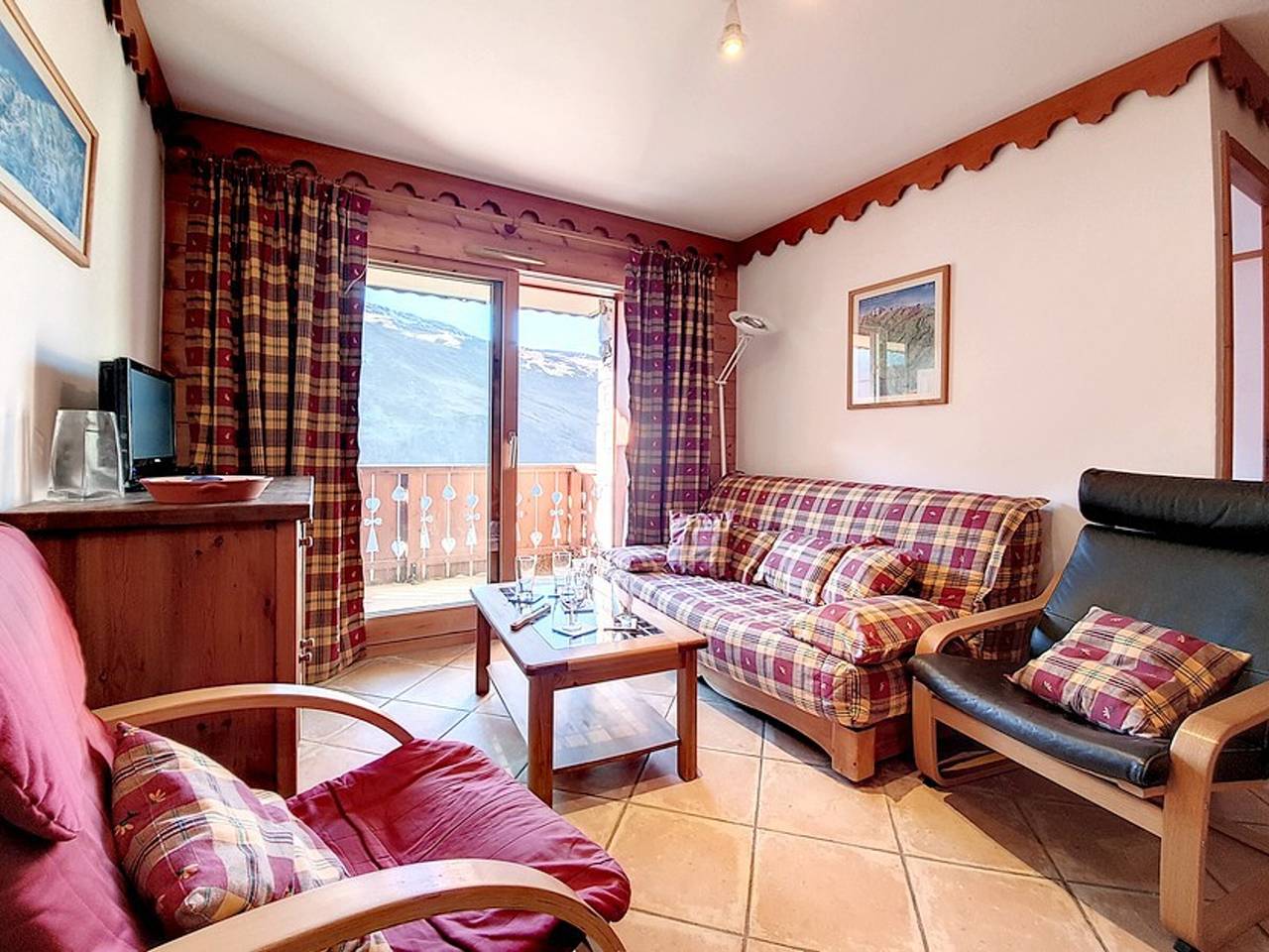 Apartamento entero, Apartamento luminoso de 3 piezas cerca de pistas, balcón, 6 personas in Les Menuires, Saint-Martin-de-Belleville