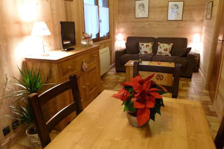 Chalet pour 2 personnes, avec jardin à Combloux