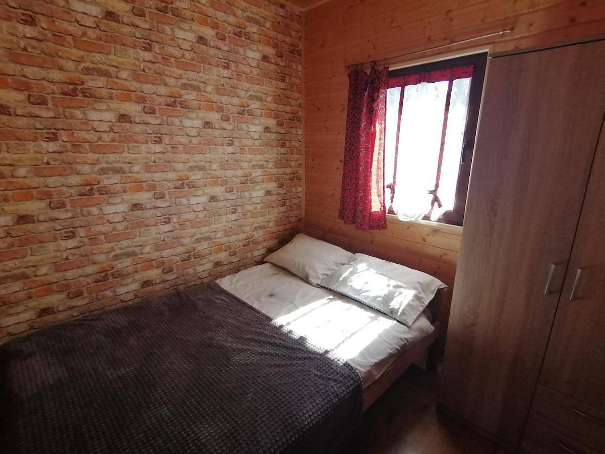 Domki Złota Rybka nad Jeziorem Solińskim jacuzzi in Karpaty (Polska)