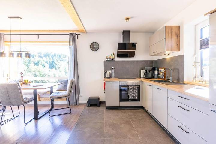 Location de vacances pour 6 personnes, avec jardin ainsi que jacuzzi et sauna, adapté aux familles à Butgenbach - 4