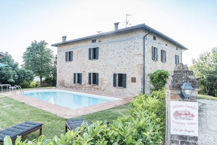 Chalet para 14 personas, con balcón además de piscina y jardín, Se admiten mascotas - 1