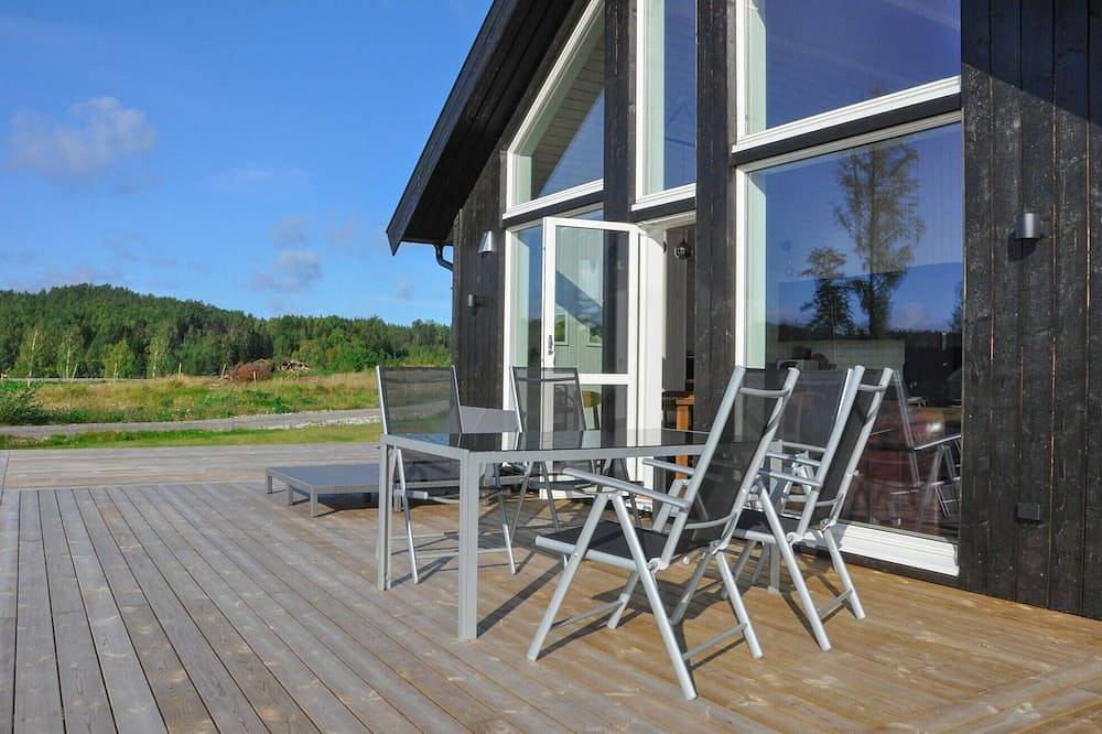 2 bedroom cozy home in årjäng in Dalslands Kanal