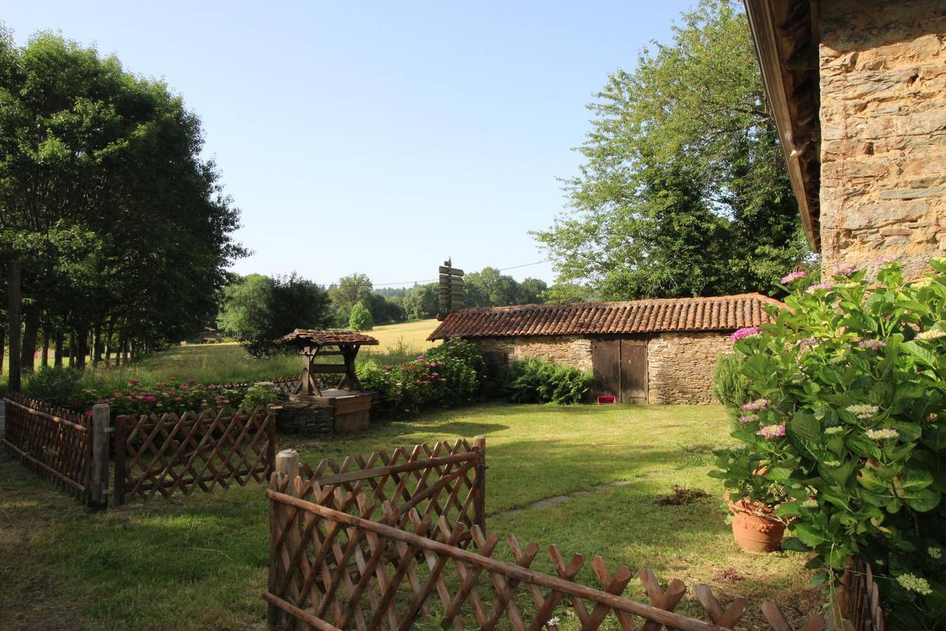 La Borie in Champagnac-la-Rivière, Parc naturel régional Périgord-Limousin