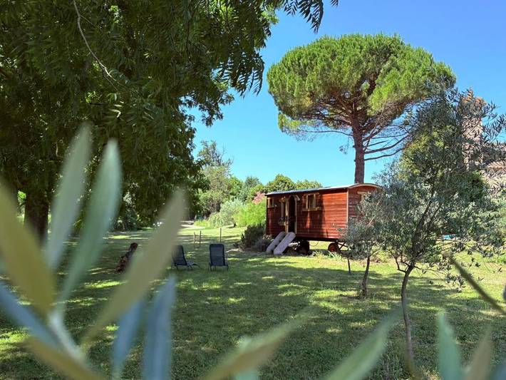 Cottage pour 2 personnes, avec jardin à Ambonil