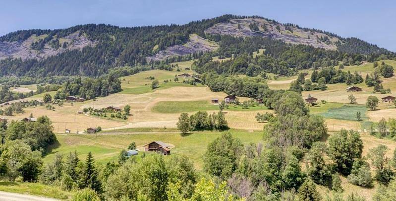Appartement de vacances pour 4 personnes, avec balcon ainsi que vue et piscine, animaux acceptés
