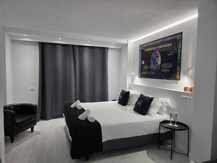 Apartamento para 3 personas, con jardín y vistas en Ibiza Ciudad