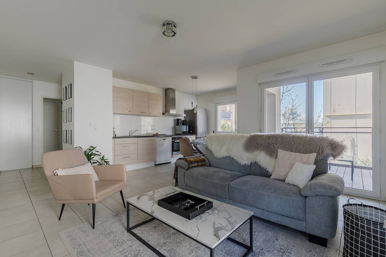 Appartement entier, Escale en Terre Lyonnaise in Saint-Priest, Lyon et ses environs