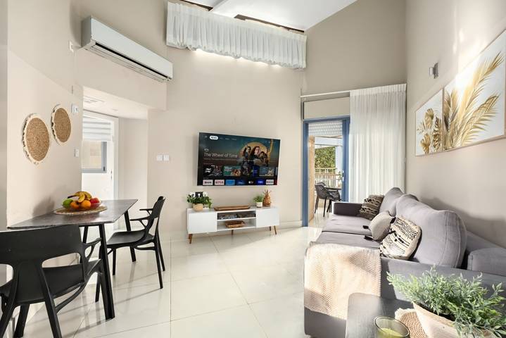 Ferienwohnung für 6 Personen, mit Balkon und Pool, kinderfreundlich in Israel