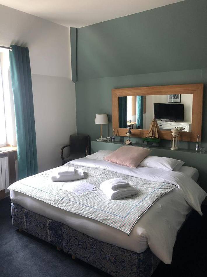 Hôtel pour 2 personnes, avec vue et terrasse, animaux acceptés dans Plage du Béchet - 3