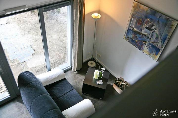 Location de vacances pour 2 personnes, avec terrasse ainsi que jardin et vue à Florenville - 2