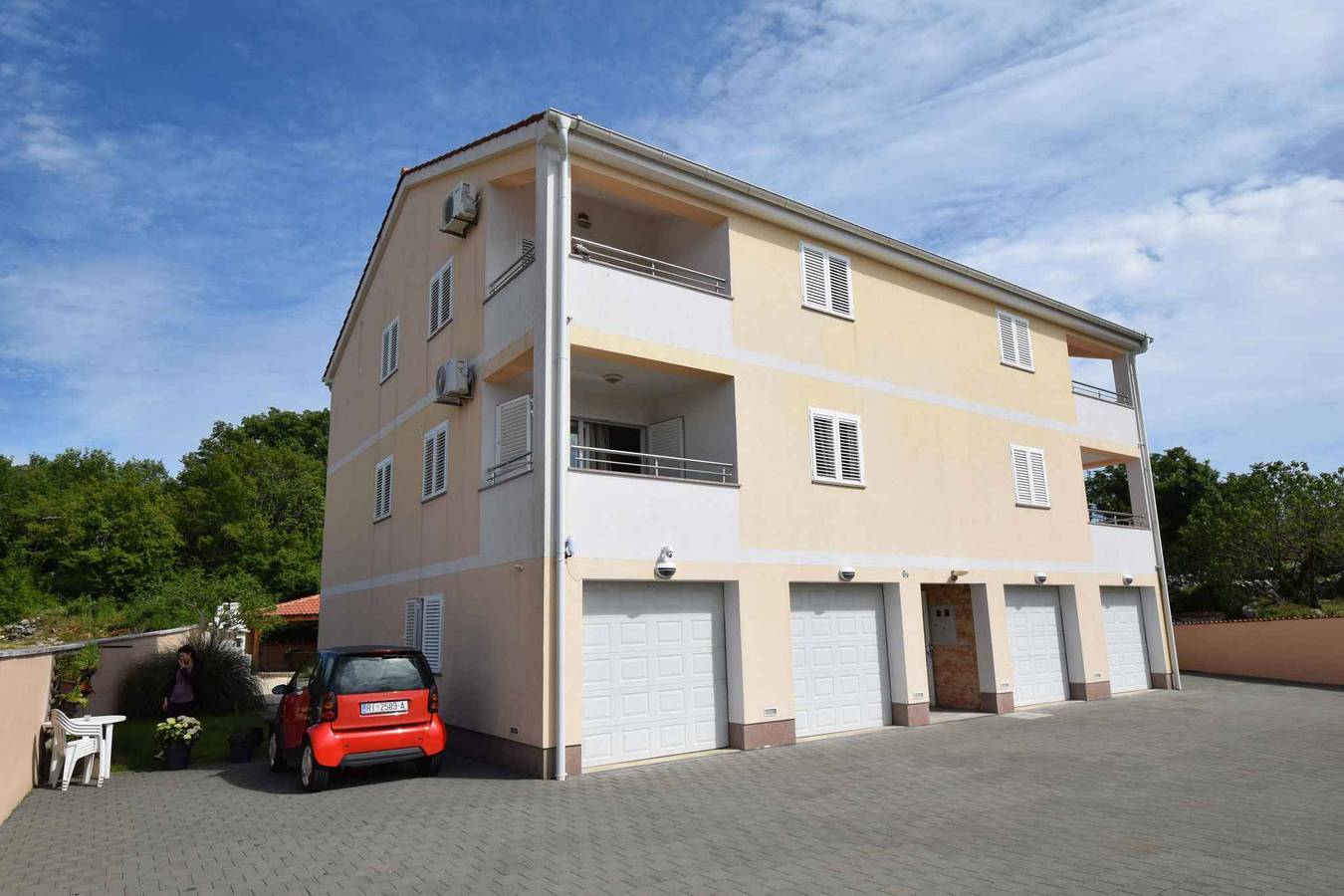 Ganze Ferienwohnung, Ferienwohnung mit Balkon und Klimaanlage in Malinska-Dubašnica, Krk