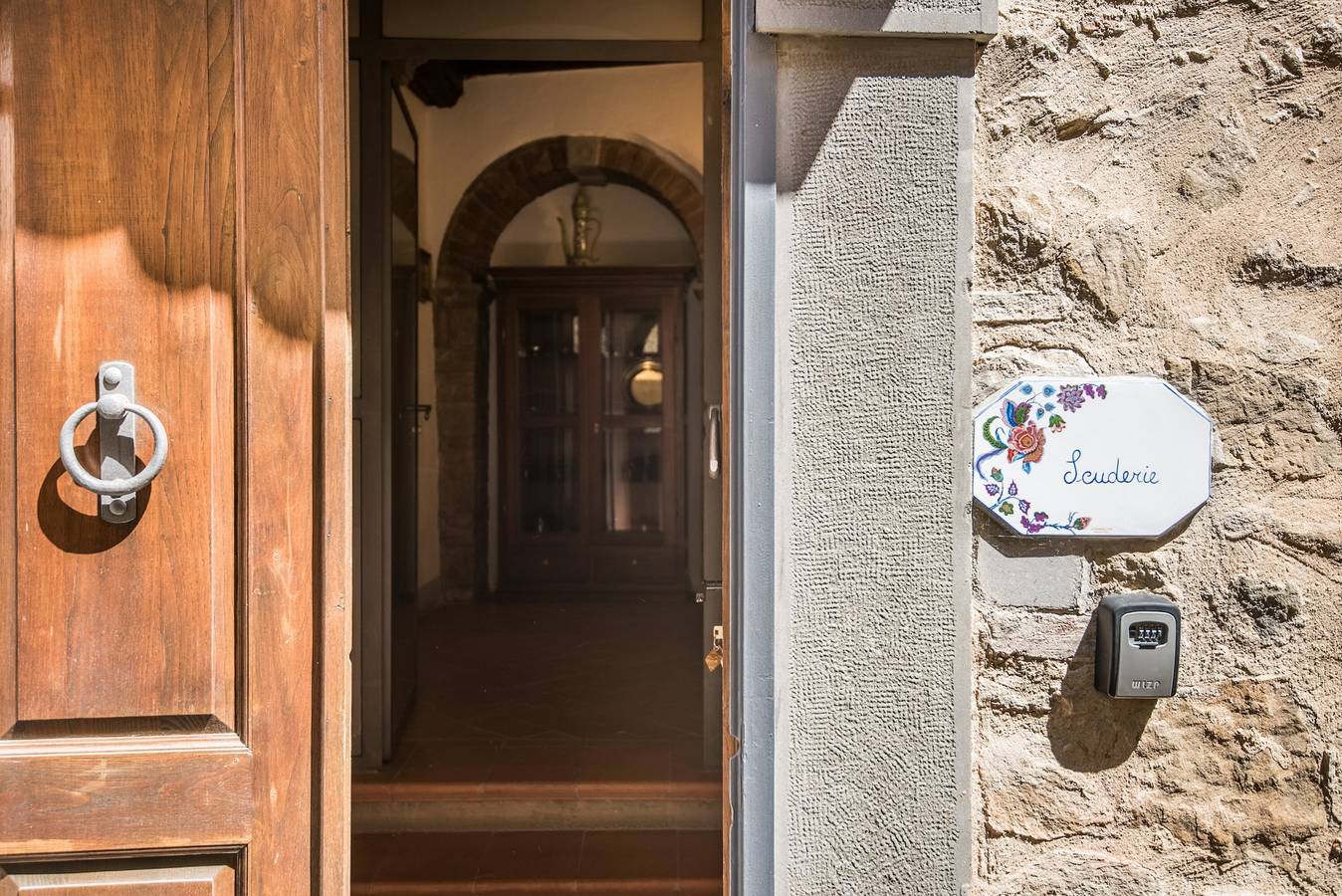 Appartamento intero, Appartamento Casale Rosennano - Scuderie con giardino condiviso e Wi-Fi in Castelnuovo Berardenga (Comune), Chianti