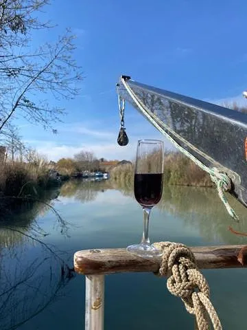 Barco para 6 personas, con terraza además de vistas y jardín - 1