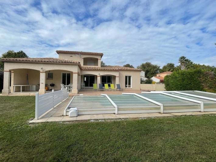 Ferienhaus für 9 Personen, mit Terrasse und Garten, mit Haustier in Saint-Cyprien