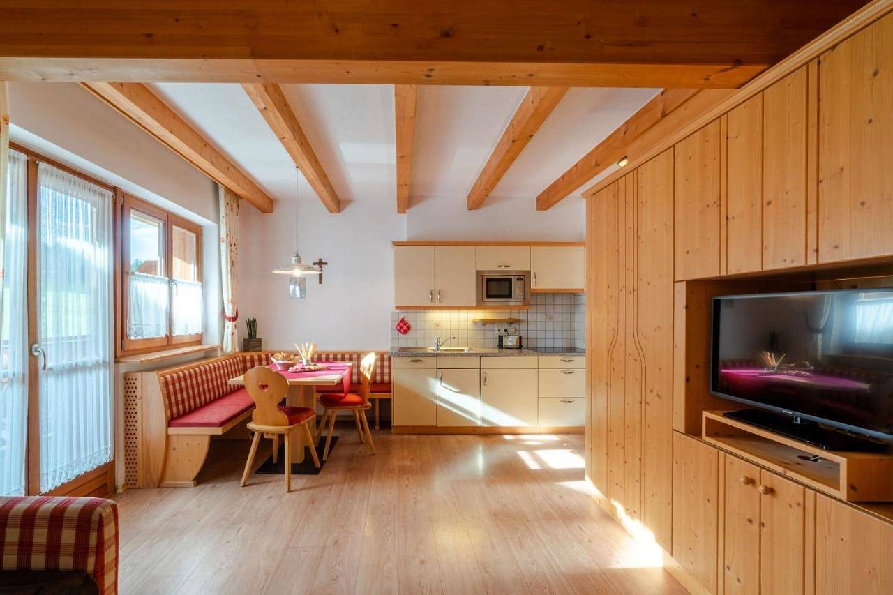 Two-Bedroom Apartment in Villgratener Berge, Valle di Casies