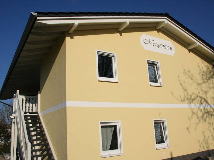 Ferienhaus für 4 Personen, mit Balkon und Terrasse