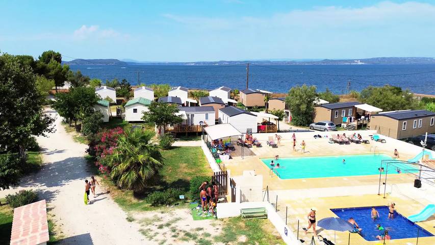 Casa rodante para 6 personas, con terraza y piscina - 1