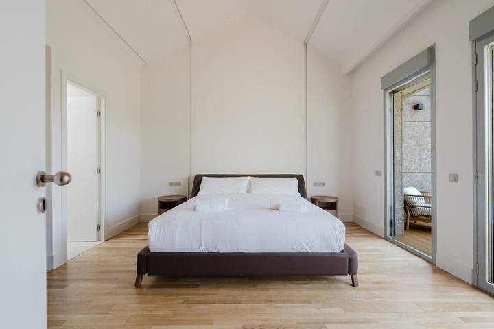 Casa rural para 10 personas, con Balcón y Jacuzzi además de Terraza y Jardín en Camarma de Esteruelas - 2