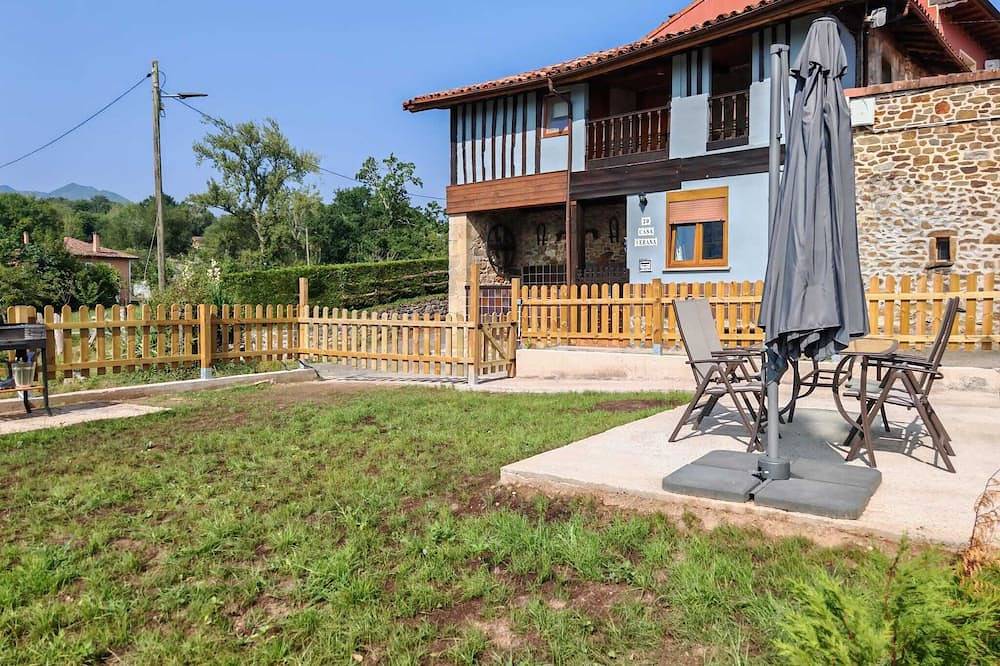 Summer House in Asturias in Parres, Provincia de Asturias