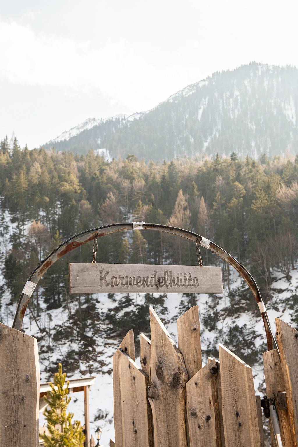 Karwendelhütte am Tor zum Karwendel in Scharnitz, Innsbruck e dintorni