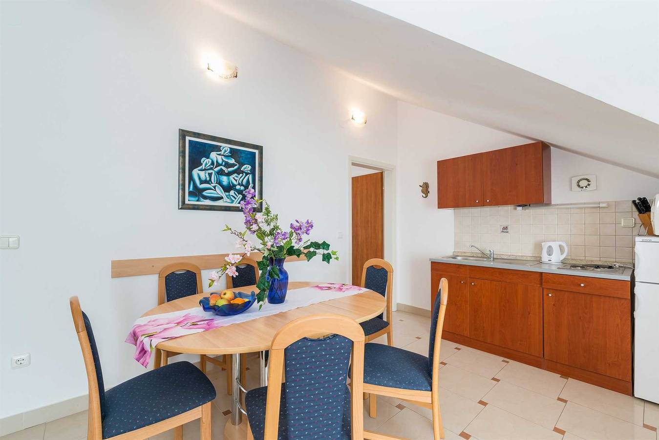 Ganze Wohnung, Fewo ideal für Familie | für 4-6 Personen | nur 70 m vom Strand | mit Meerblick in Vir