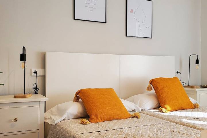 Entire apartment, Céntrico Apto en Gijón con Garaje y Wifi in Gijón, Costa Verde (Spain)