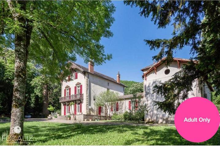 Location de vacances pour 2 personnes, avec vue ainsi que jardin et piscine, animaux acceptés à Caylus - 2