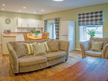 Log Cabin for 5 People in Glenshee, Perthshire, Photo 4