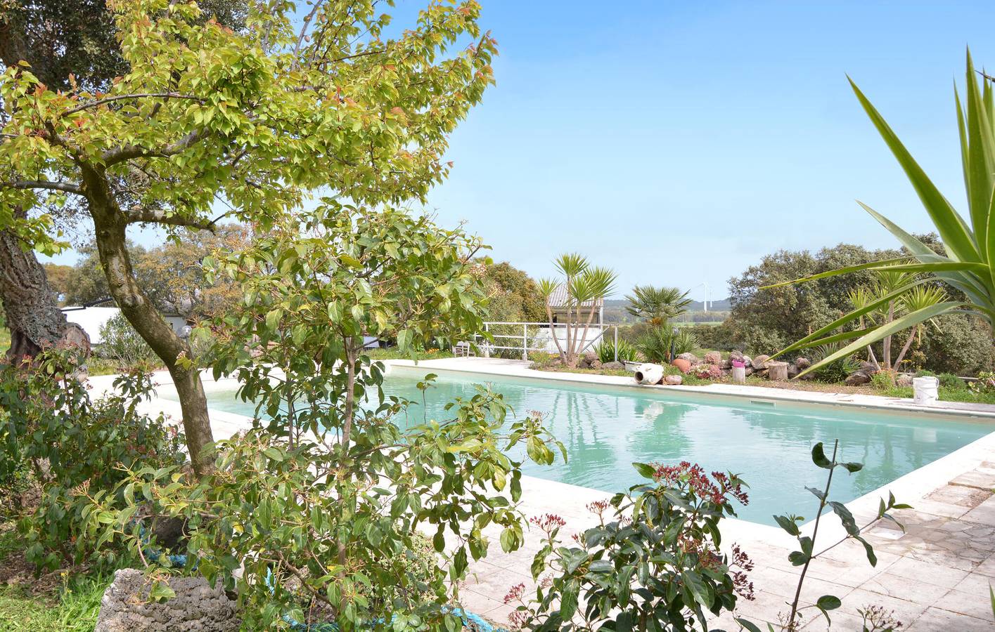 Paradies am Pool: AC, Parkplatz & Internet! in Sedini, Sassari Provinz