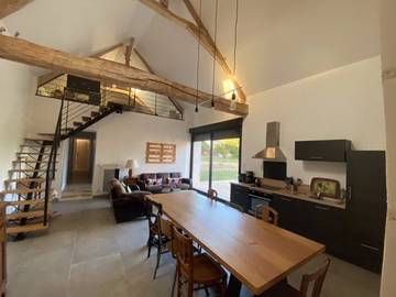Gîte pour 9 personnes, avec jardin et terrasse à Thenay
