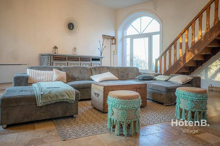 Location de vacances pour 10 personnes, avec jardin et terrasse, animaux acceptés à Condat-sur-Vienne - 3