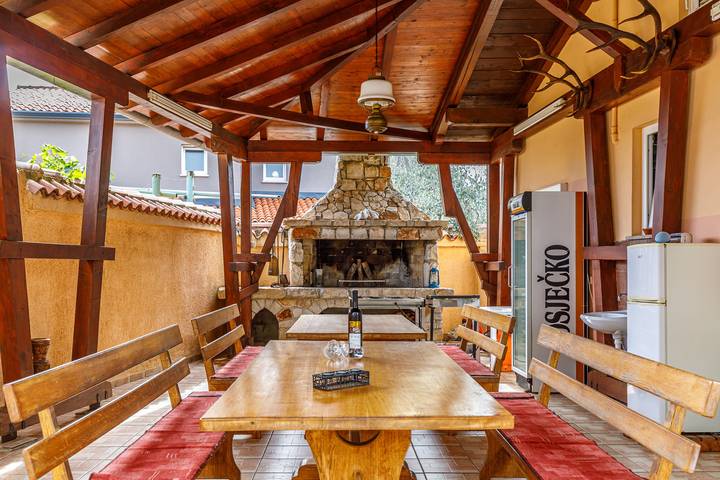 Ferienhaus für 8 Personen, mit Garten und Balkon in Kosinozici - 2