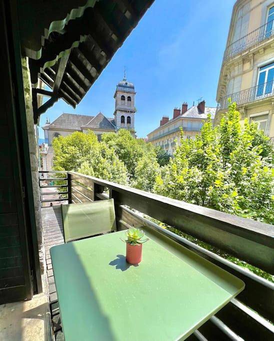 Appartement entier, Two-Bedroom Apartment in Grenoble, Isère