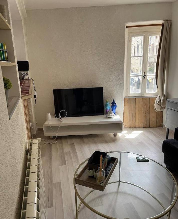 Gîte pour 9 personnes, avec vue à Meysse