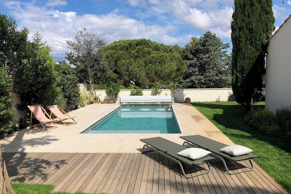 Villa 220m2 pool 5 min from the sea. 10 people, ideal family in Pérols, Côte d'Améthyste