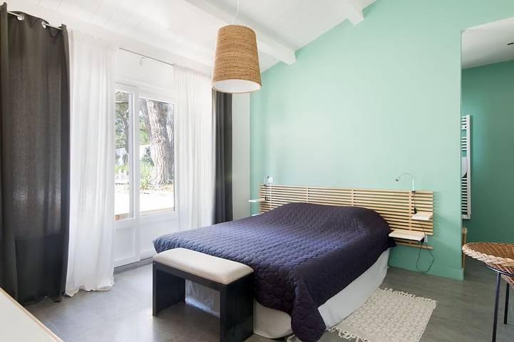 Location de vacances pour 8 personnes, avec jacuzzi ainsi que terrasse et jardin dans Plage des Grenettes - 2