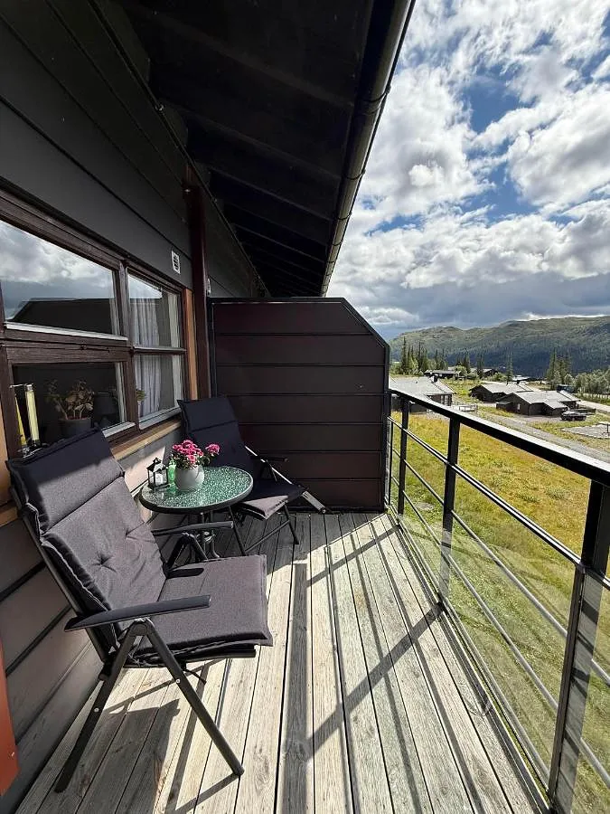 Ferienwohnung für 5 Personen, mit Balkon und Seeblick sowie Sauna und Ausblick - 1