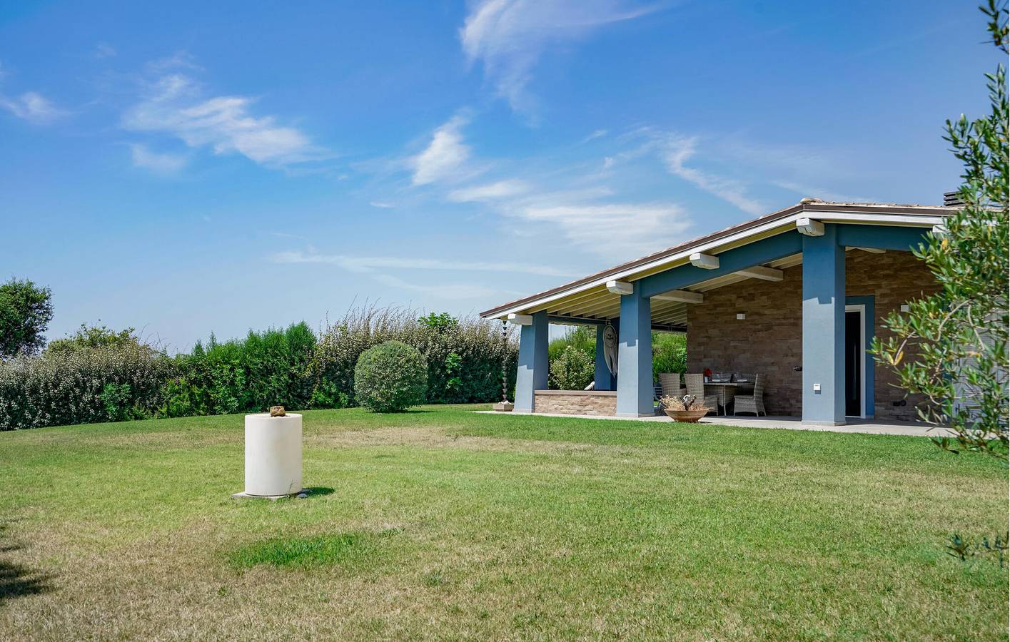Accogliente appartamento con terrazza, WiFi e parcheggio vicino a Pescia Romana in Provincia di Viterbo