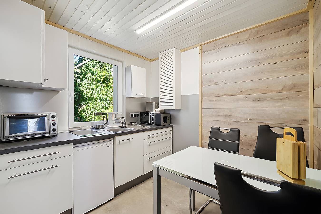 Ferienhaus 204 mit privater Terrasse, Garten und Wlan in Bungalowdorf Zadelsdorf, Zeulenroda-Triebes