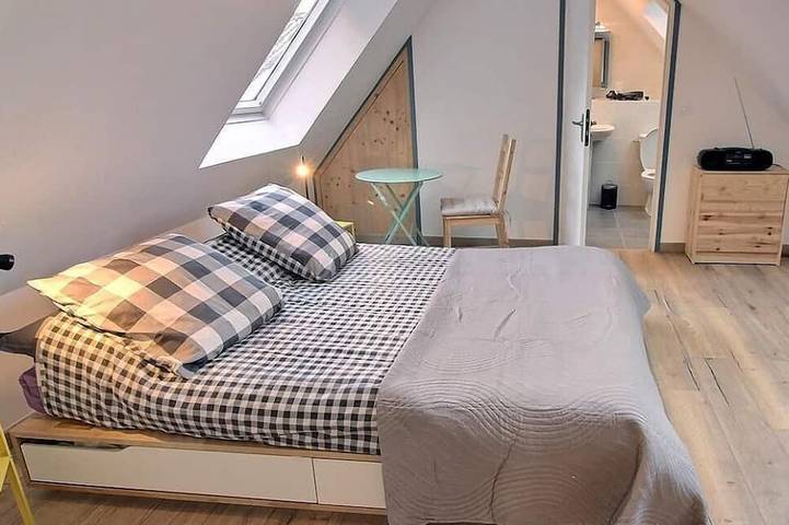 Location de vacances pour 2 personnes, avec jardin et terrasse à La Roche-Derrien - 4