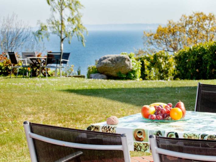 Bungalow für 2 Personen, mit Seeblick und Garten sowie Terrasse auf Rügen - 4