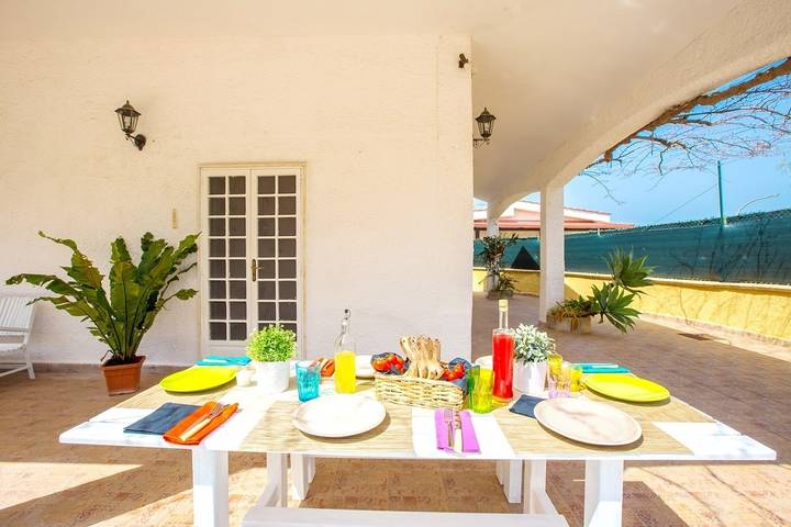 Location de vacances pour 8 personnes, avec jardin, animaux acceptés à San Vito dei Normanni - 4