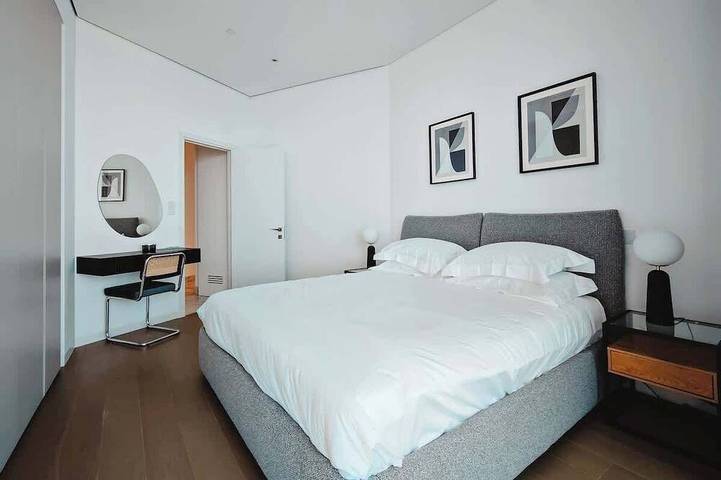 Appartement entier, Seafront Luxury Apt w/ Infinity Pool & Spa in Limassol, Chypre du Sud