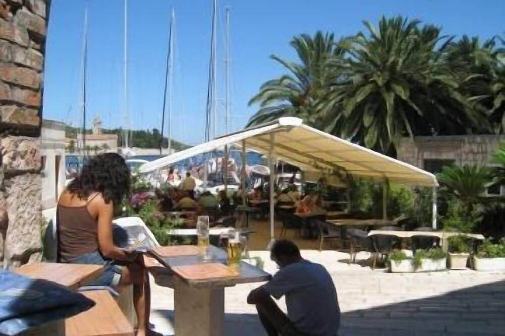 Hel lägenhet, Rooms Nikola, (2699), Vis, hr in Vis Town, Split-Dalmatia guovlu
