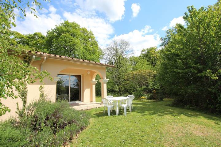 Gîte pour 3 personnes, avec Terrasse et Jardin
